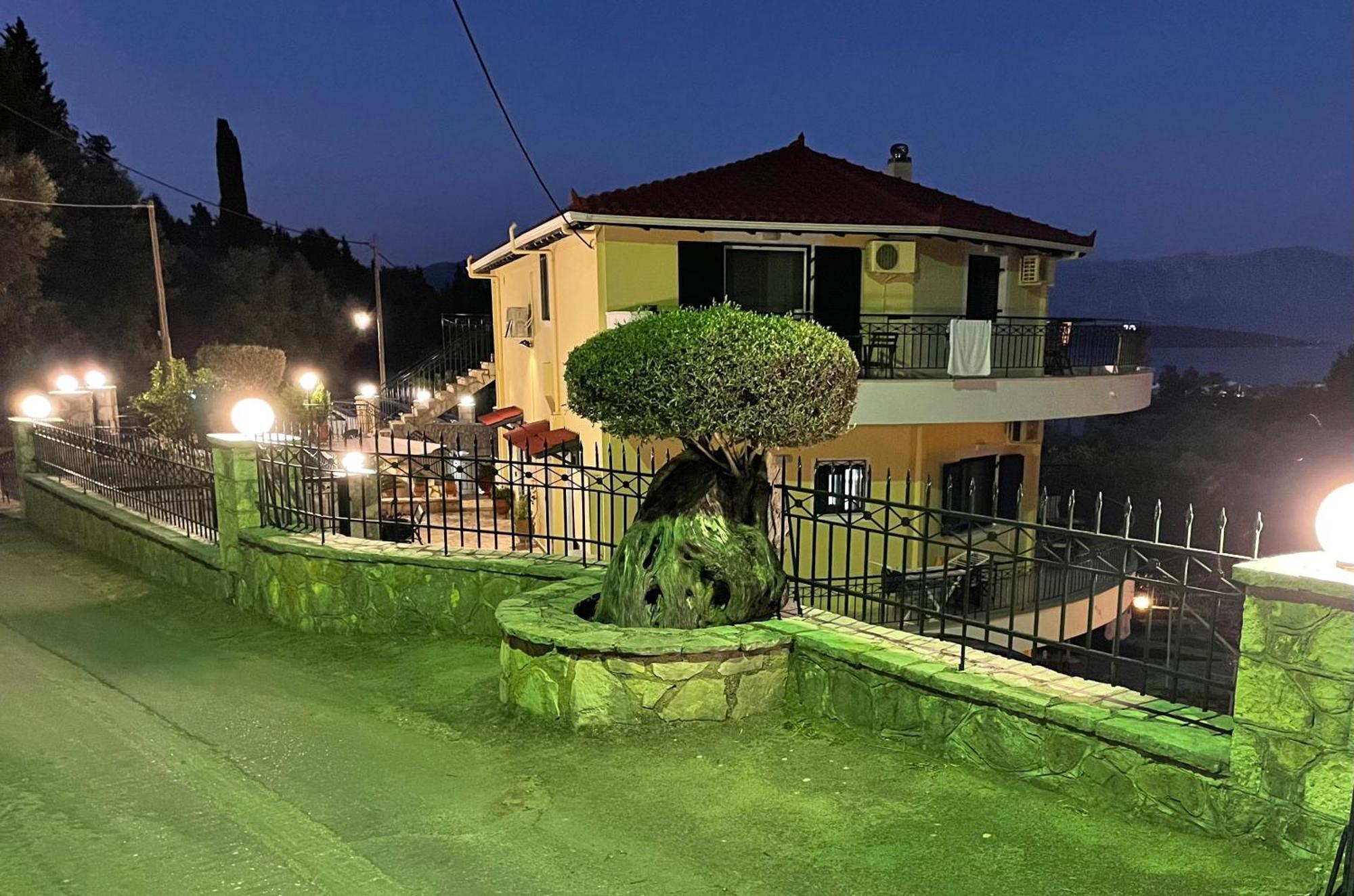 Villa Diana Nikiana Exterior photo